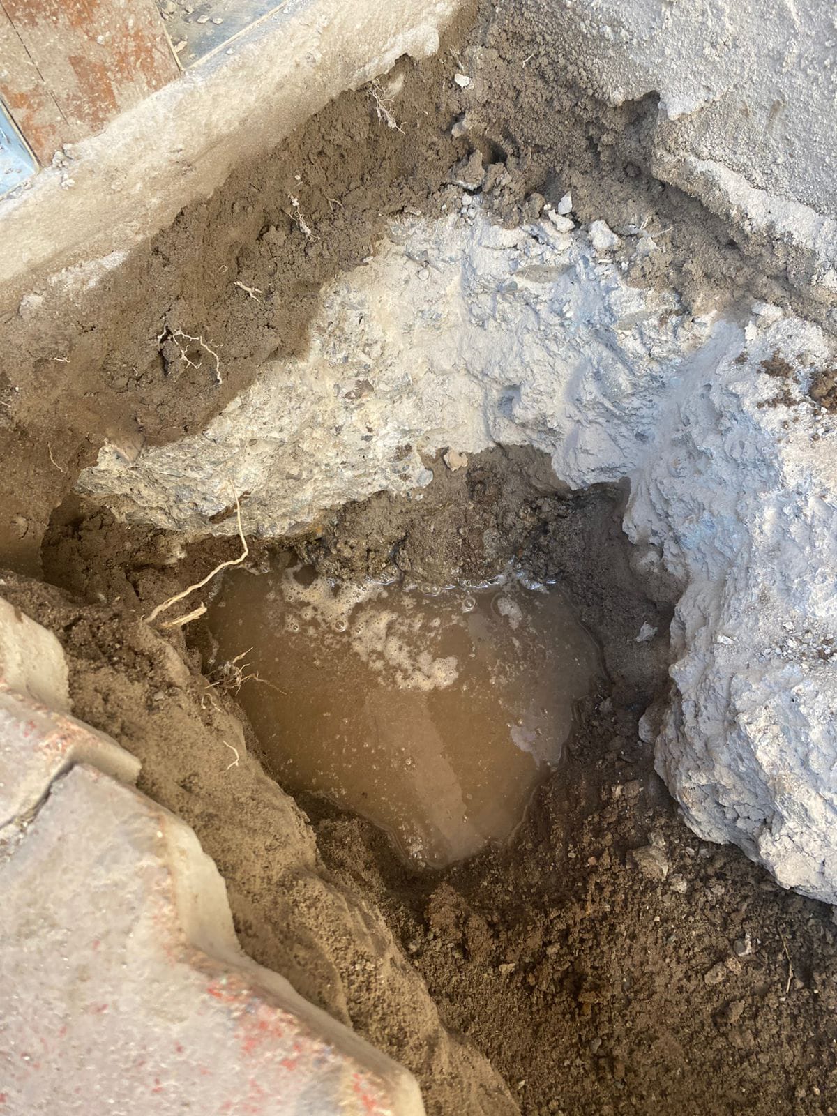 Reparación de instalaciones de agua en terreno